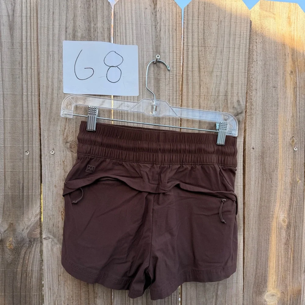 Avalanche Women's Athletic Shorts in Brown Size XS.